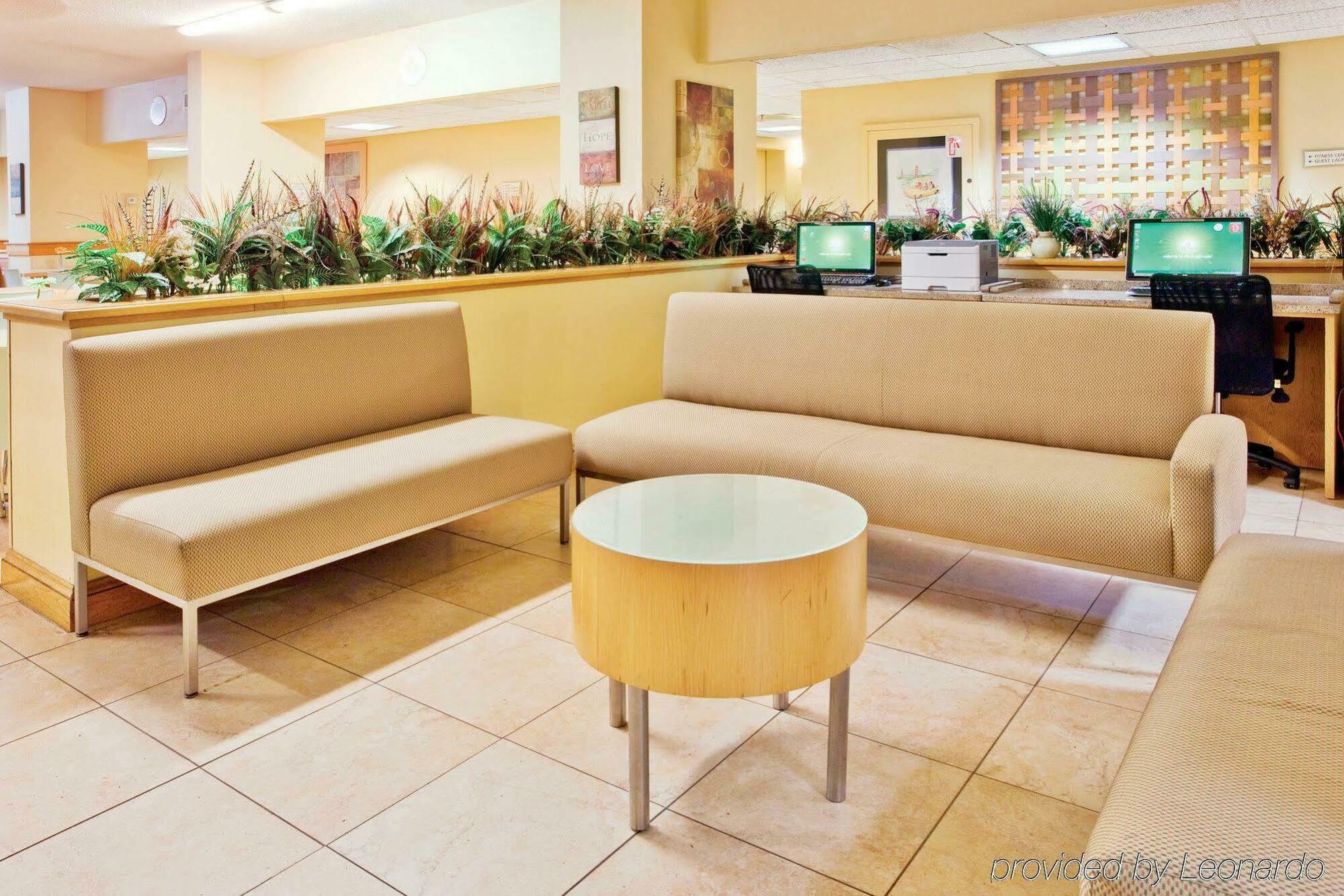 Hotel La Quinta By Wyndham Riverview 3*